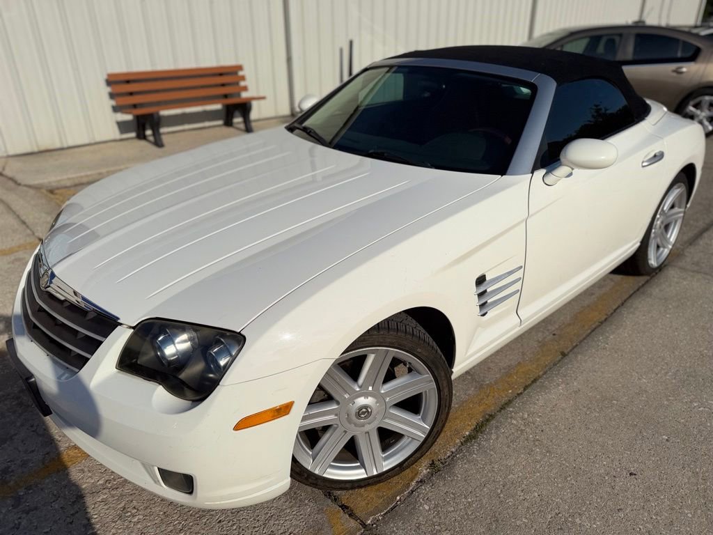 Used 2006 Chrysler Crossfire Limited RWD image 1