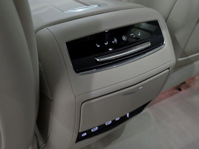 Certified 2024 Cadillac Escalade ESV Sport Platinum w/ LPO, ONYX Package image 27