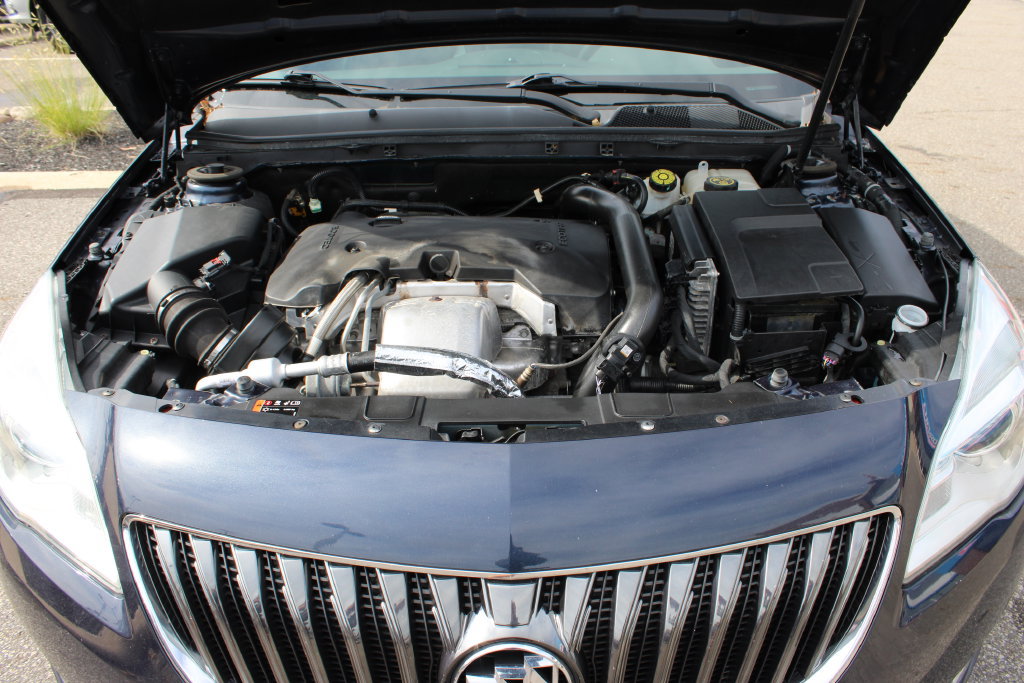 Used 2015 Buick Regal Premium w/ Experience Buick Package FWD image 43