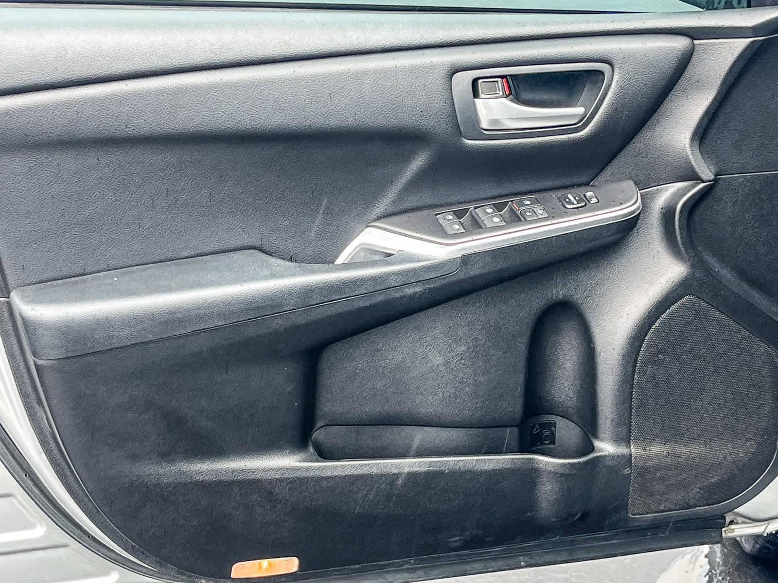 Used 2017 Toyota Camry SE image 20