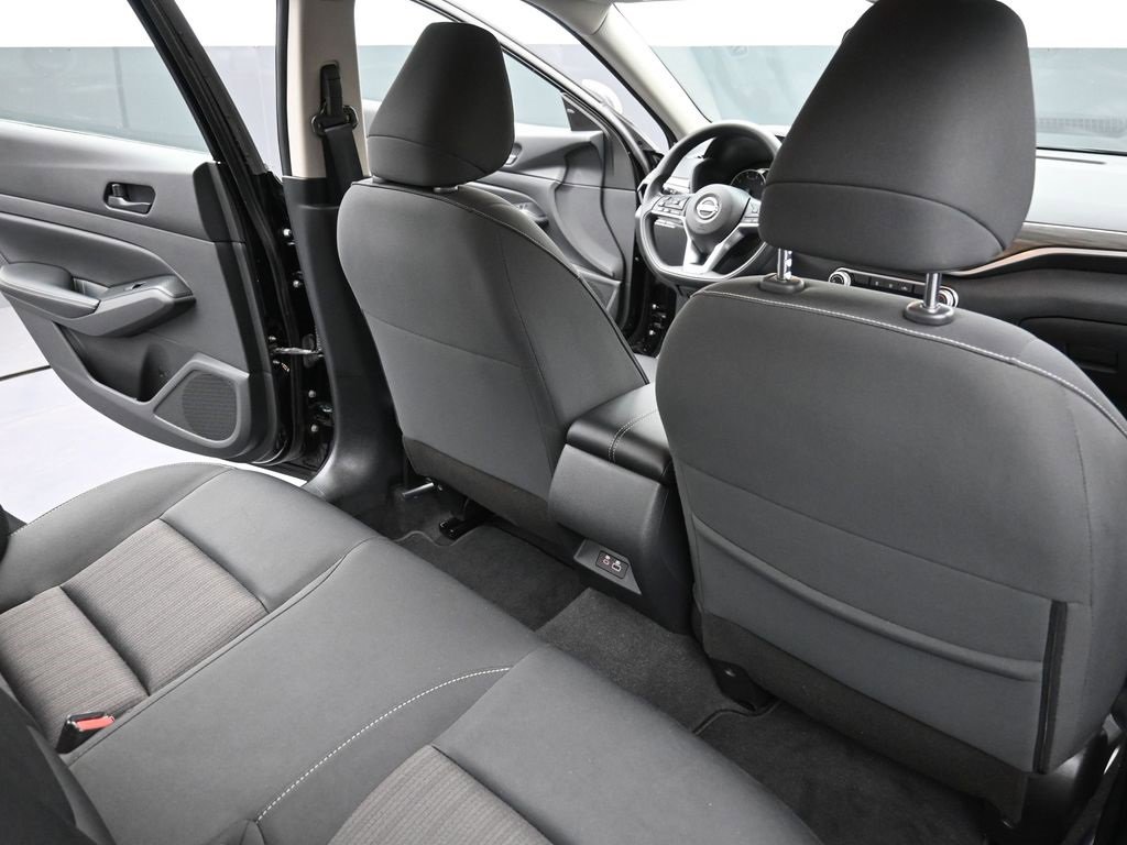 Used 2024 Nissan Altima 2.5 SV image 10