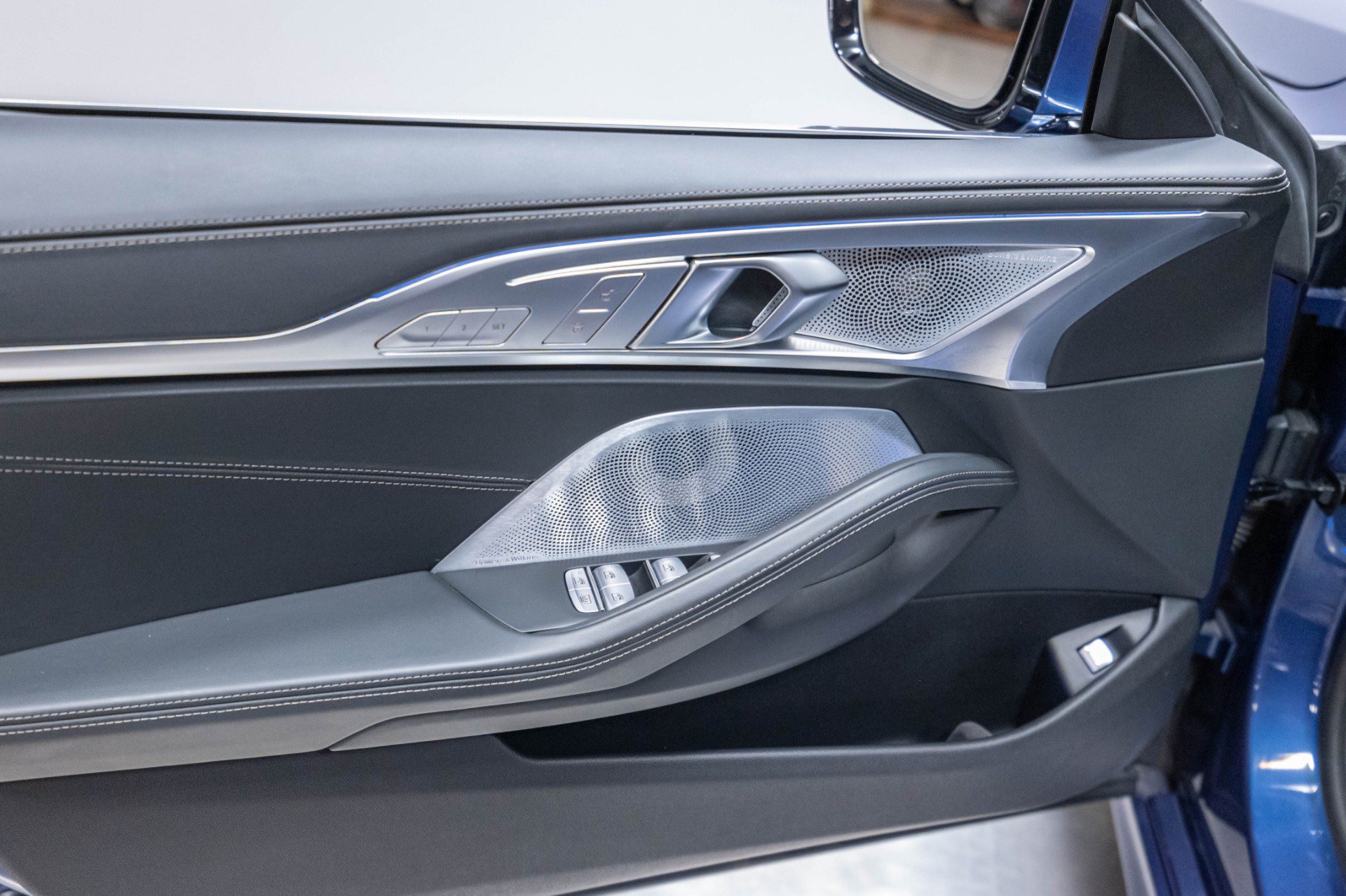 Used 2023 BMW ALPINA B8 xDrive Gran Coupe AWD/4WD image 9