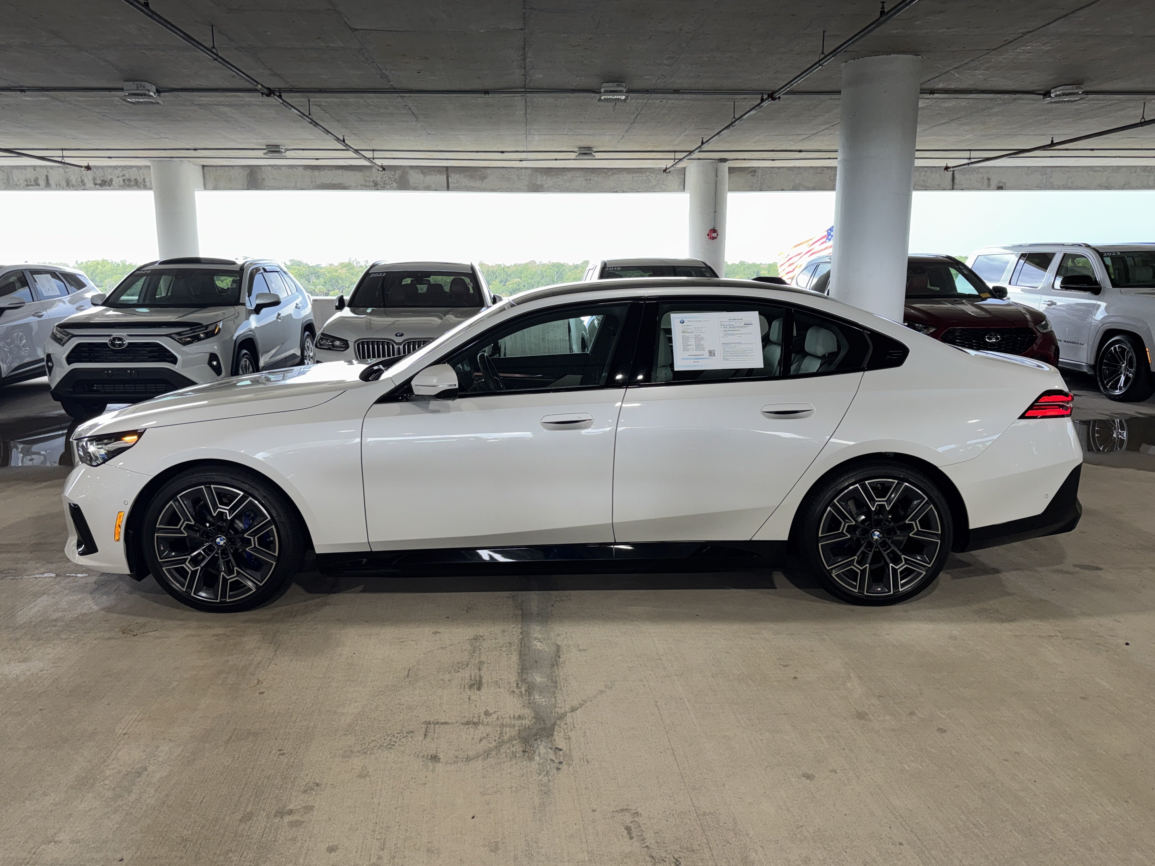 Used 2026 BMW i5 eDrive40 RWD image 5