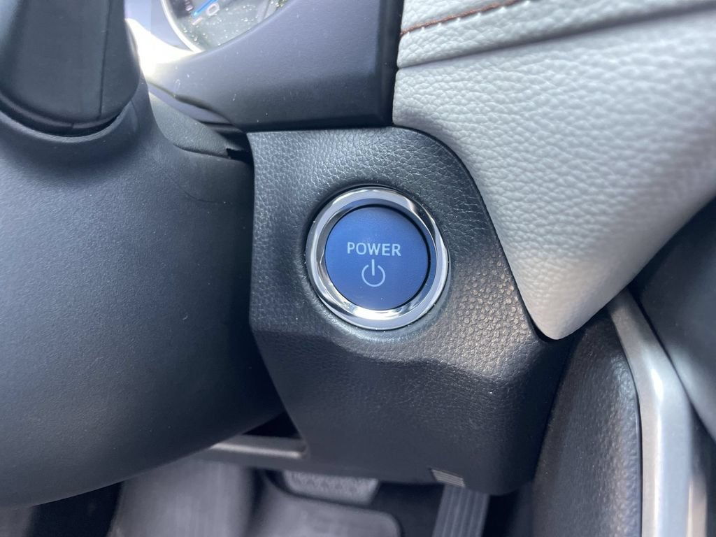 Used 2020 Toyota RAV4 XLE w/ Convenience Package AWD/4WD image 27