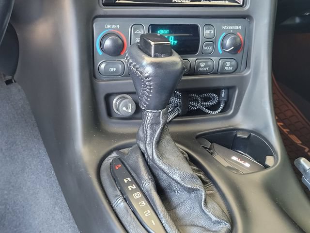 Used 2002 Chevrolet Corvette Convertible w/ Preferred Equipment Group2 RWD image 19