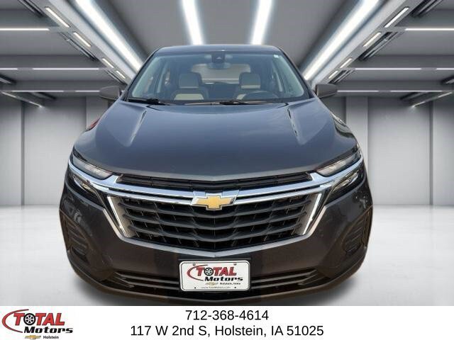 Used 2022 Chevrolet Equinox LS AWD/4WD image 3