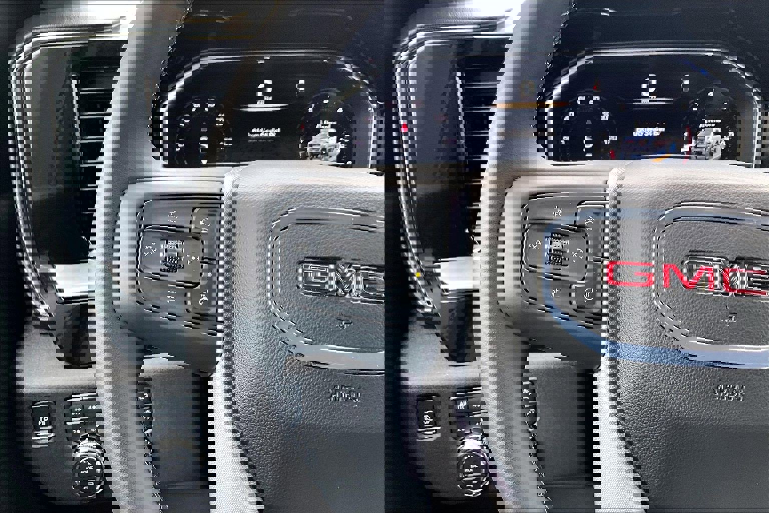 Used 2025 GMC Sierra 3500 SLT w/ SLT Premium Package image 24