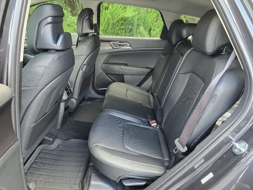 New 2026 Kia Sportage EX image 4