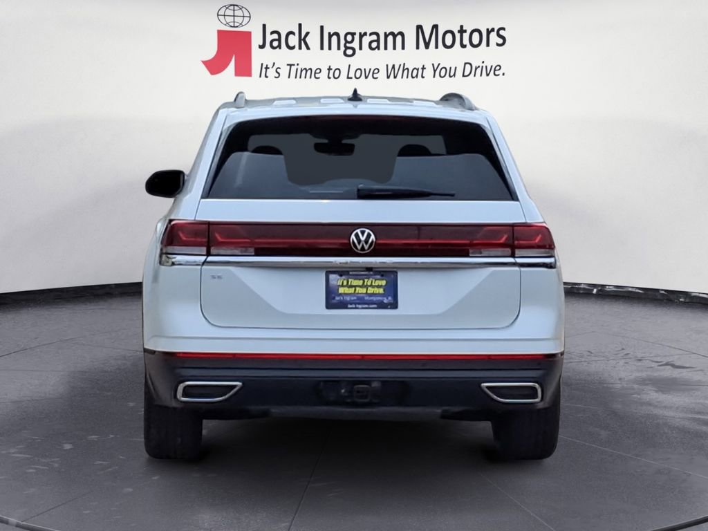 Certified 2026 Volkswagen Atlas SE w/ Panoramic Sunroof Package FWD image 4
