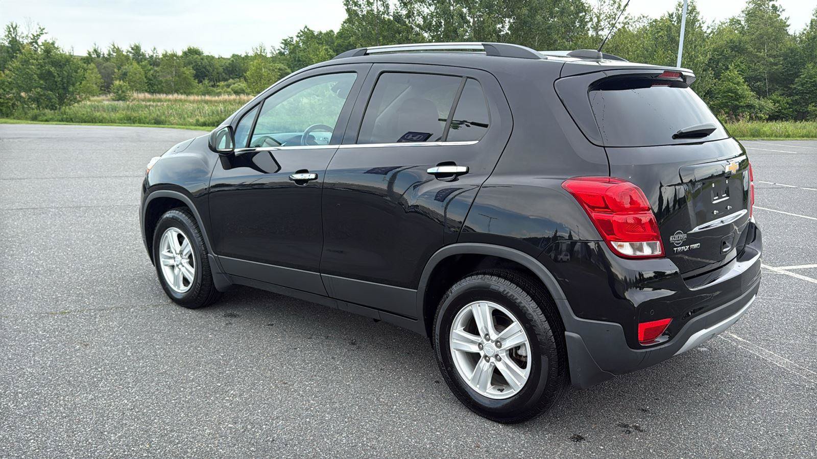Used 2020 Chevrolet Trax LT w/ Driver Confidence Package AWD/4WD image 10