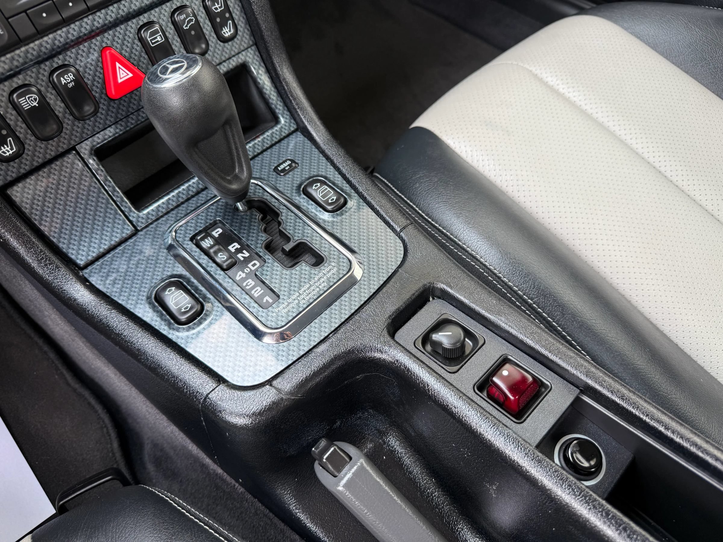 Used 1999 Mercedes-Benz SLK 230 image 22