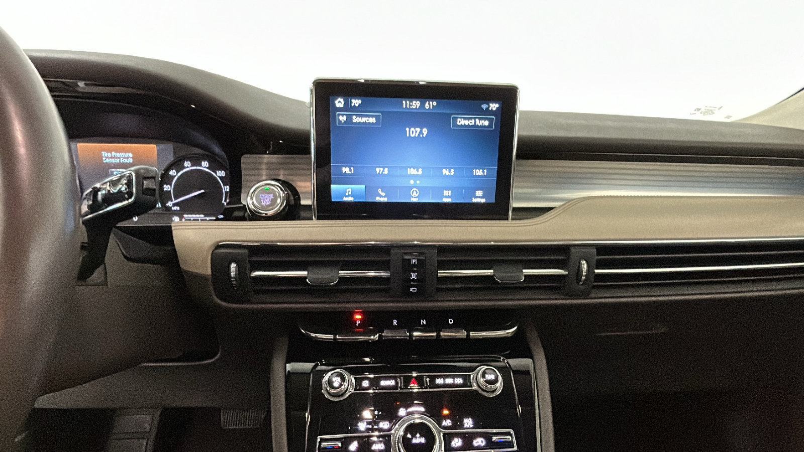 Used 2021 Lincoln Corsair AWD w/ Equipment Group 101A image 27