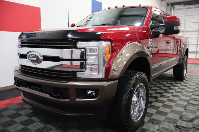 Used 2017 Ford F250 King Ranch w/ King Ranch Ultimate Package AWD/4WD image 3