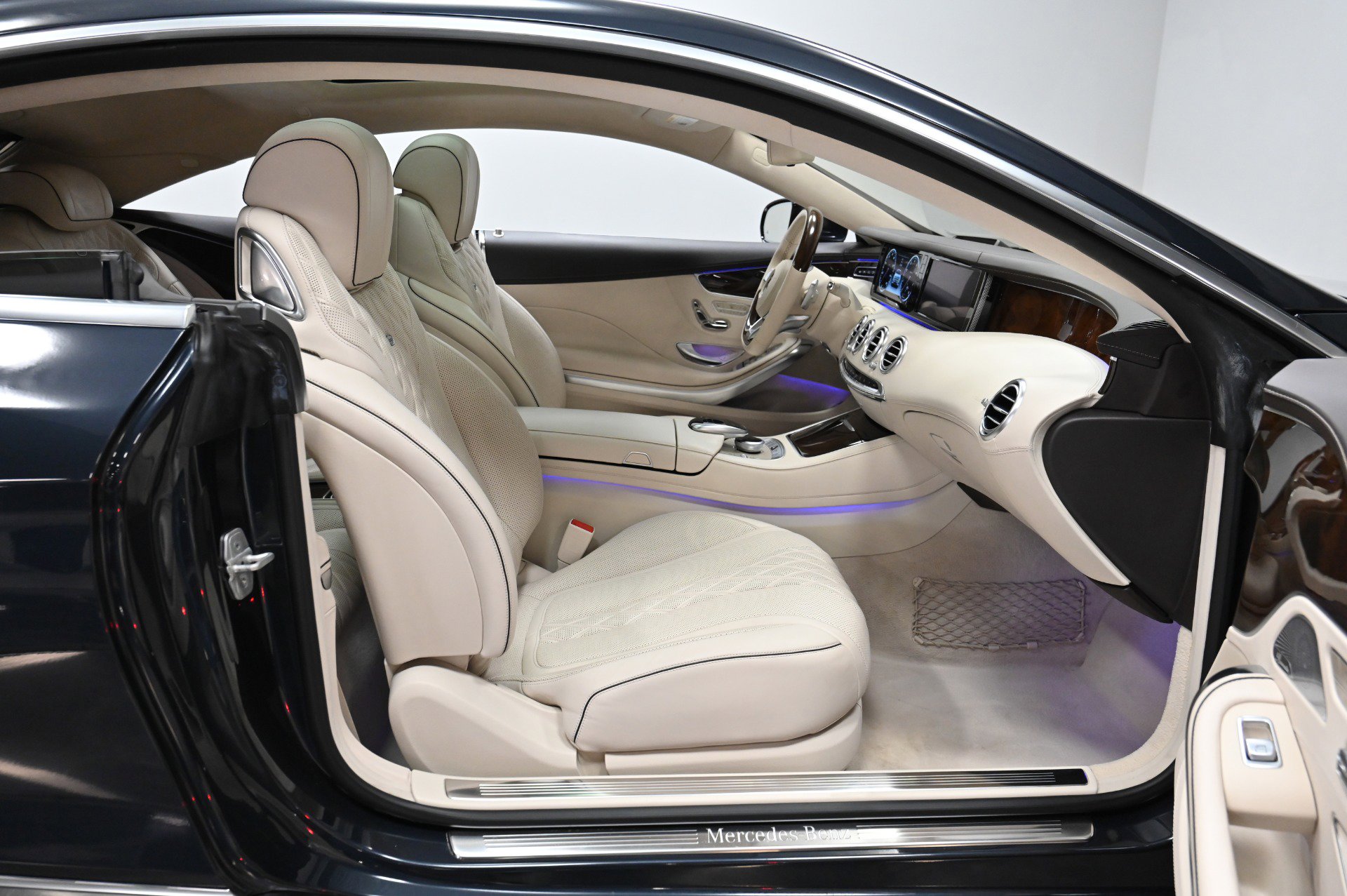 Used 2015 Mercedes-Benz S 550 4MATIC Coupe image 30