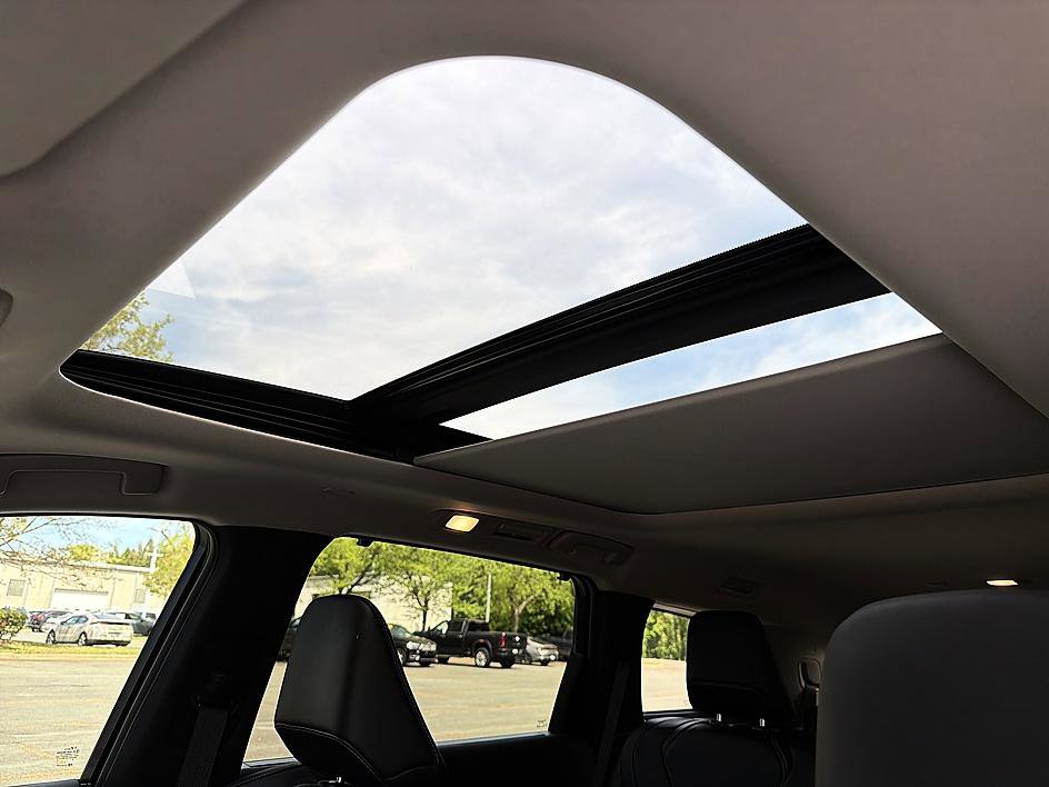 Certified 2025 INFINITI QX60 Luxe w/ Vision Package image 20