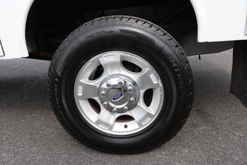 Used 2011 Ford F350 XLT w/ Snow Plow Prep Pkg AWD/4WD image 13