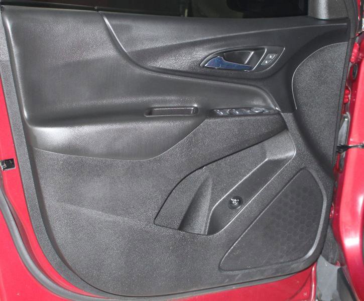 Used 2020 Chevrolet Equinox LT image 19