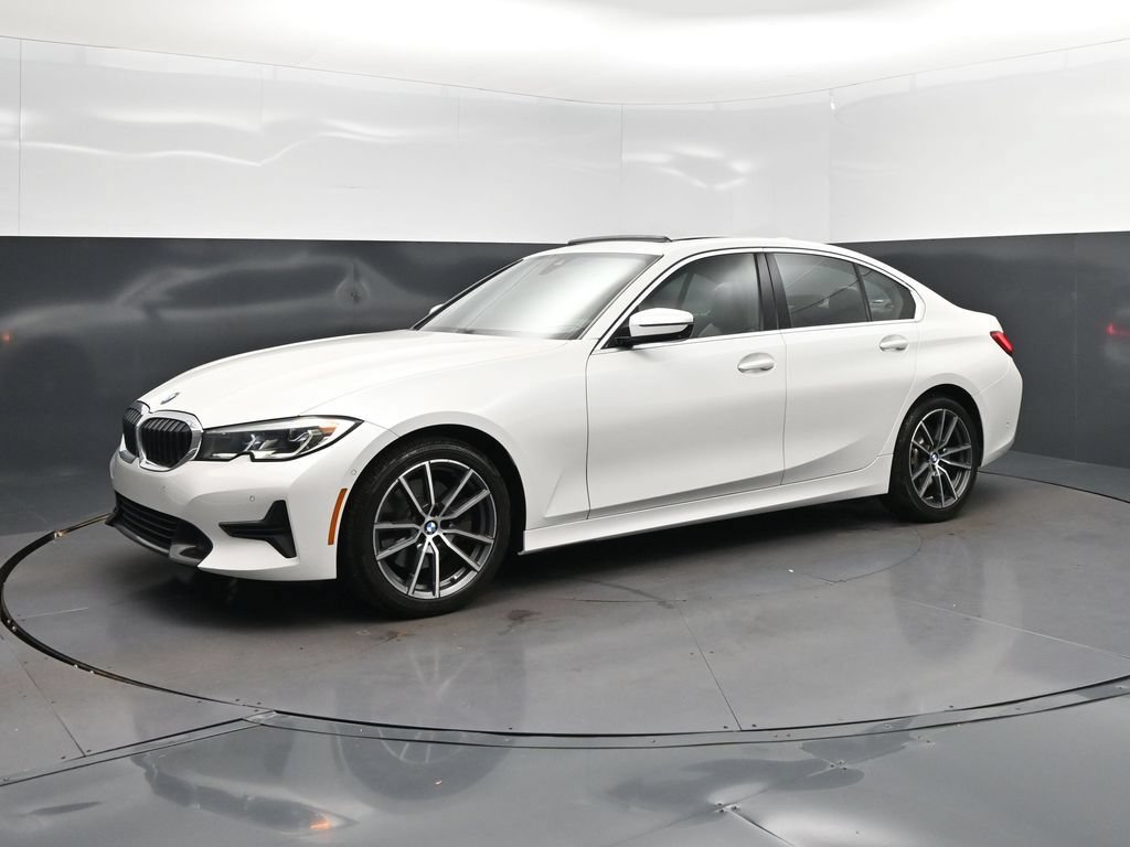 Used 2020 BMW 330i Sedan w/ Executive Package RWD image 3