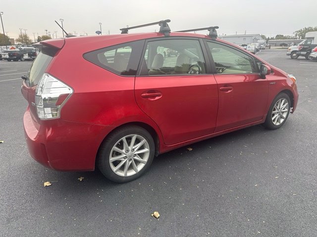 Used 2014 Toyota Prius V Five FWD image 3