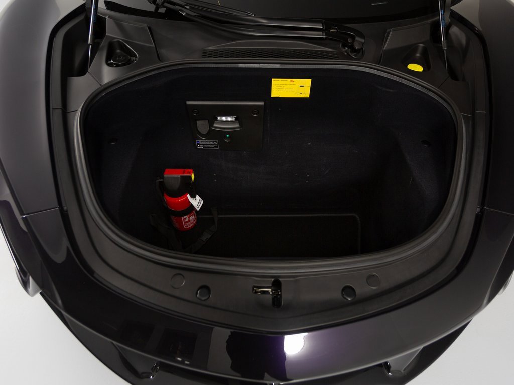 Used 2023 McLaren Artura image 41
