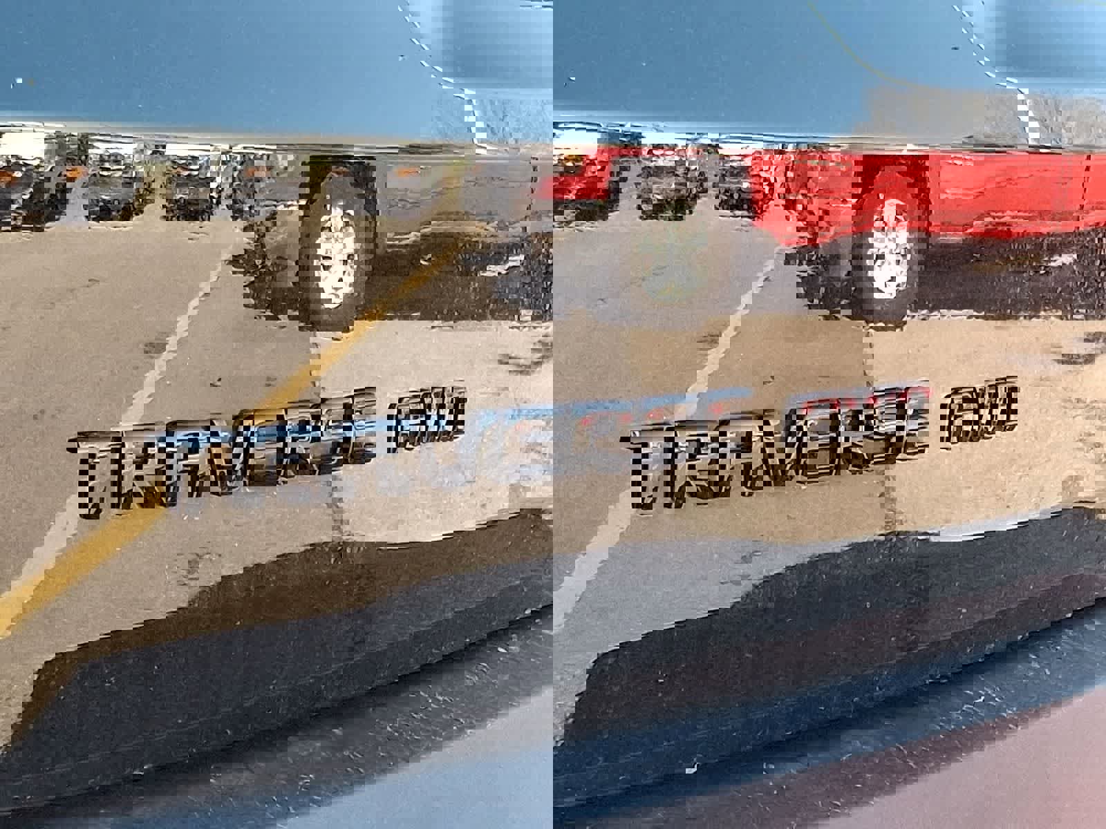 Used 2023 Chevrolet Traverse RS image 39