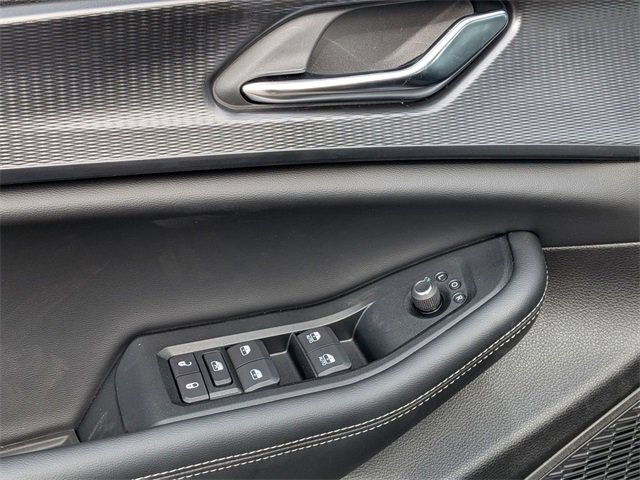 New 2025 Jeep Grand Cherokee Altitude image 16