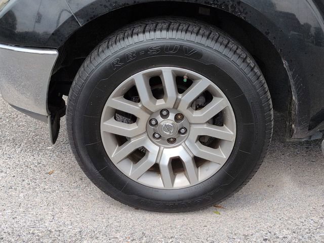 Used 2011 Nissan Frontier SL w/ Moonroof Pkg image 31