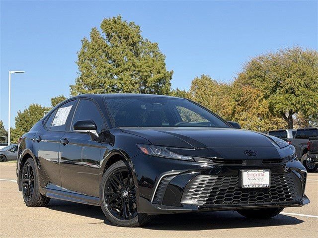 New 2026 Toyota Camry SE w/ Convenience Package FWD image 2