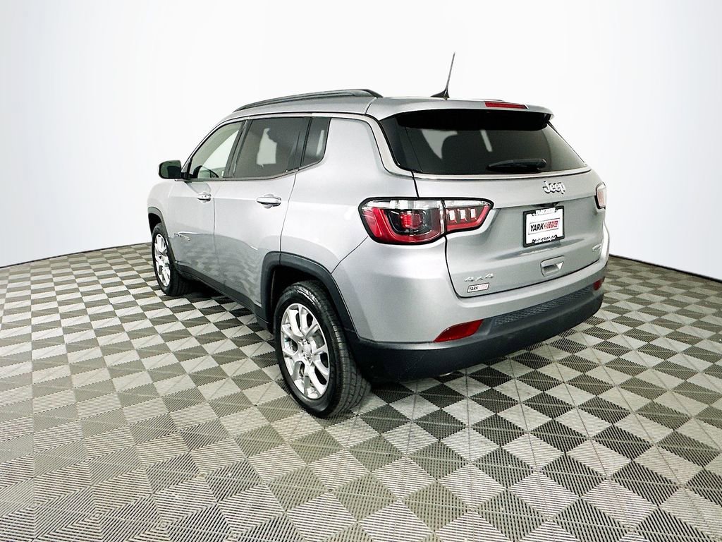 Certified 2024 Jeep Compass Latitude image 7