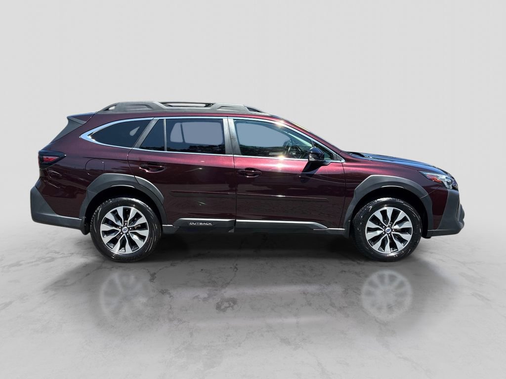 Used 2023 Subaru Outback Limited AWD/4WD image 8