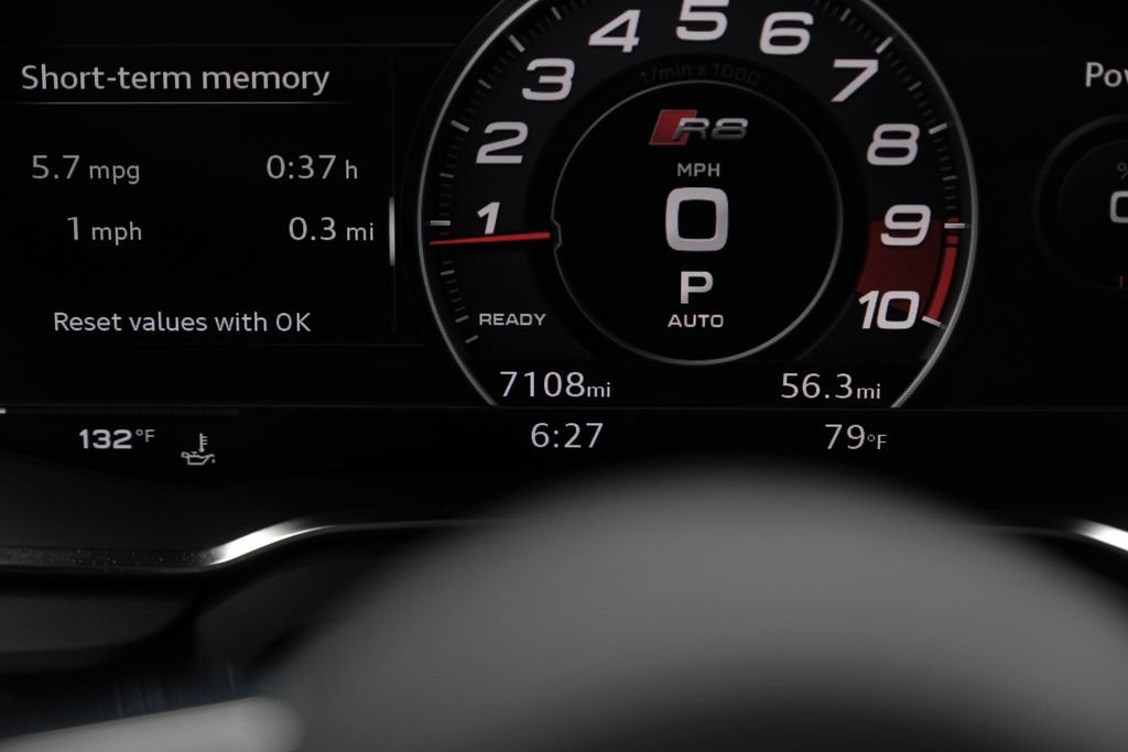 Used 2021 Audi R8 V10 RWD image 24
