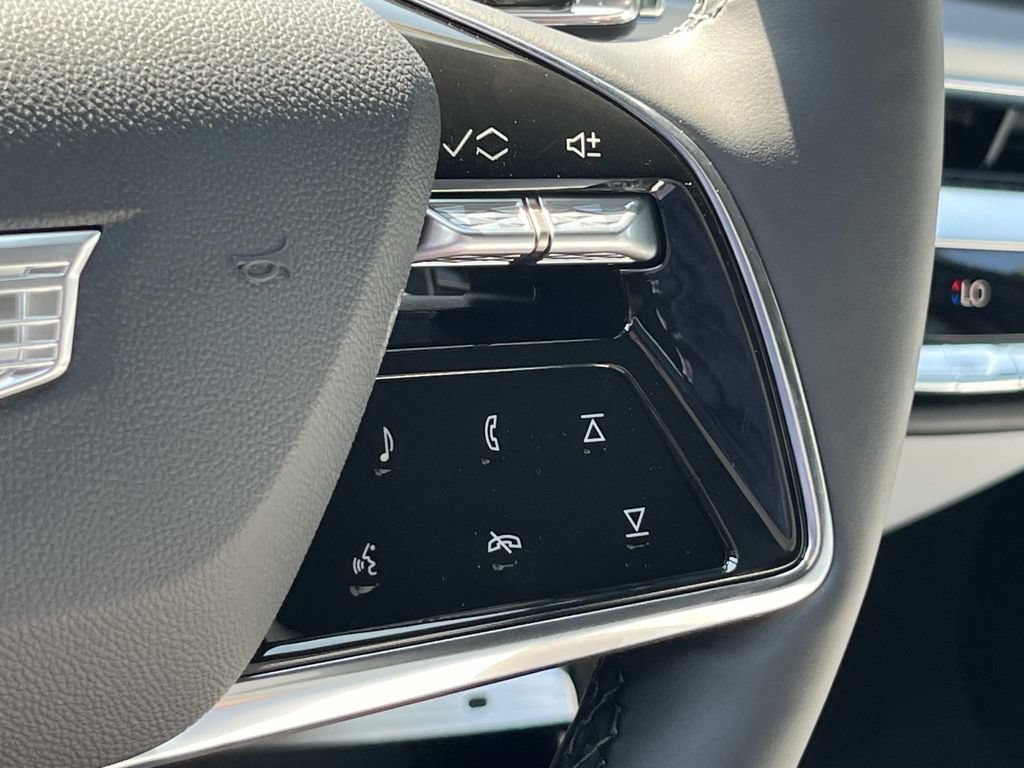 New 2026 Cadillac Lyriq Luxury AWD/4WD image 28