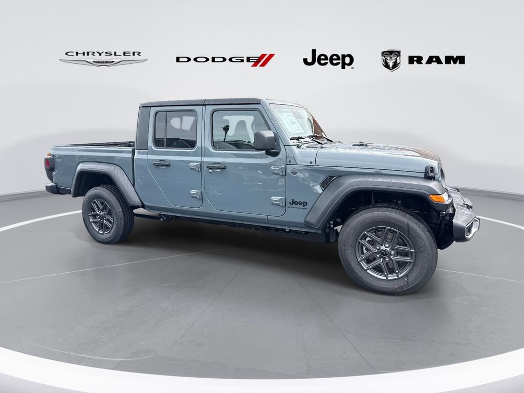 New 2026 Jeep Gladiator Sport AWD/4WD image 2