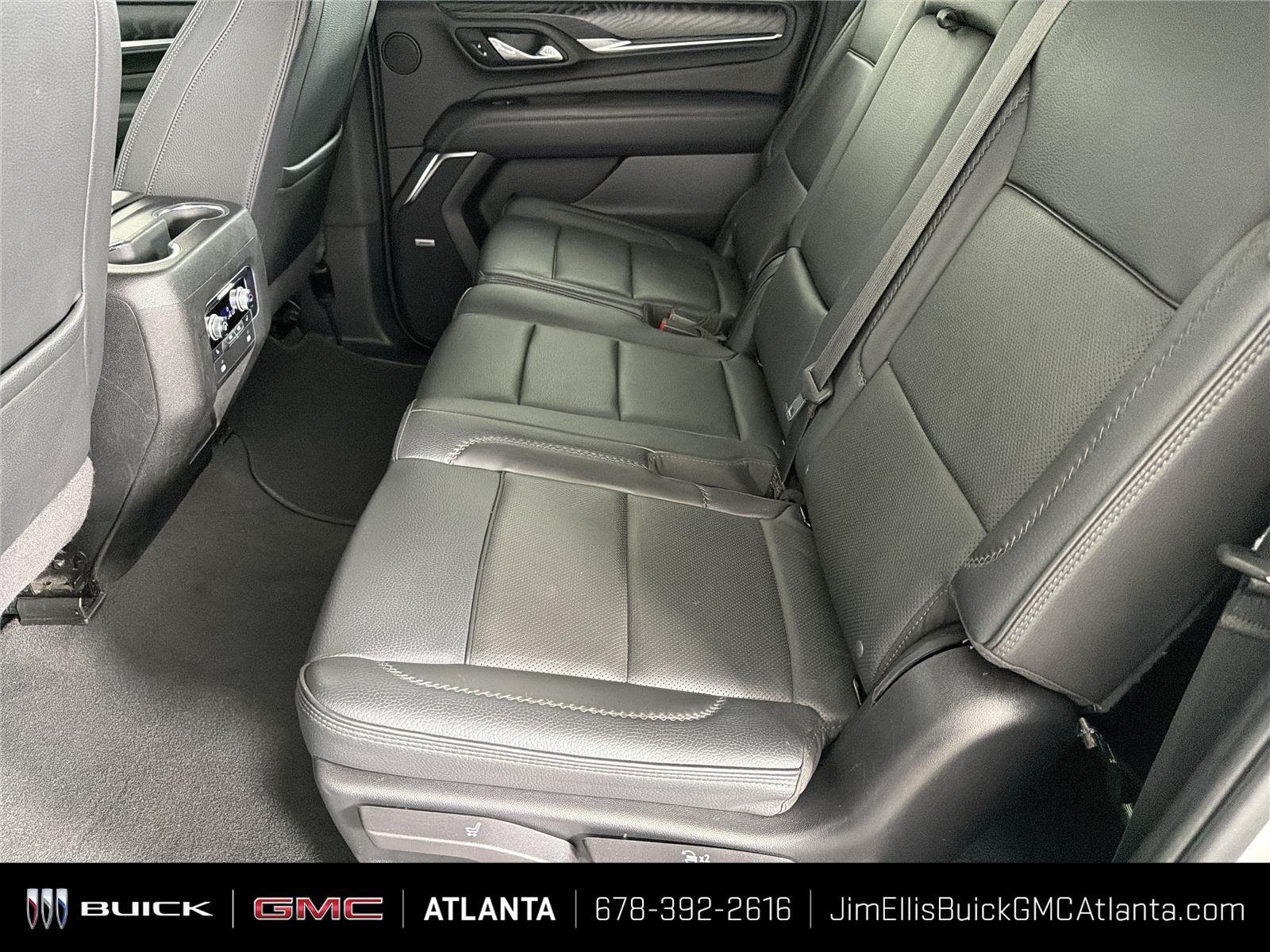 Used 2024 GMC Yukon XL Denali RWD image 20