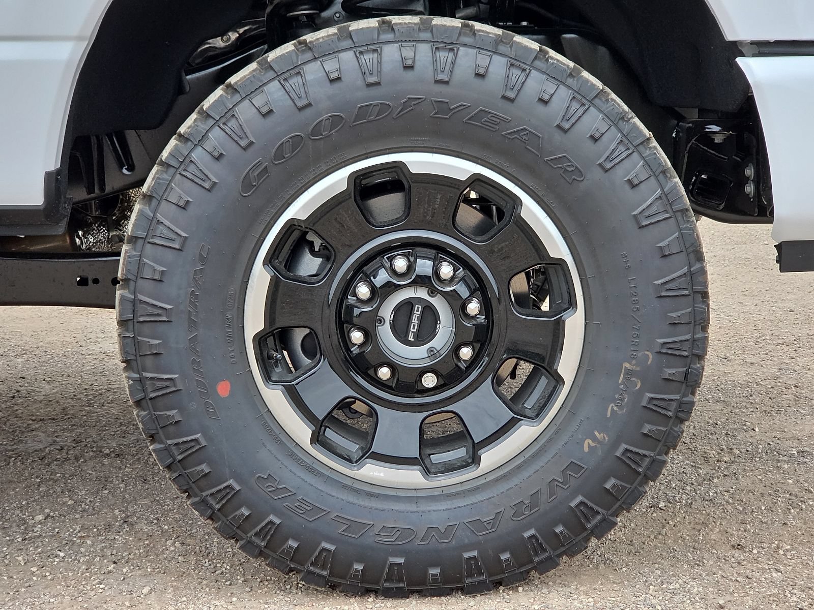 New 2026 Ford F250 Lariat w/ Tremor Off-Road Package AWD/4WD image 8