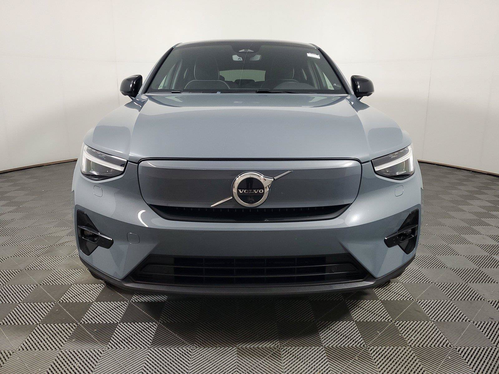Certified 2023 Volvo C40 P8 Recharge Ultimate AWD/4WD image 2