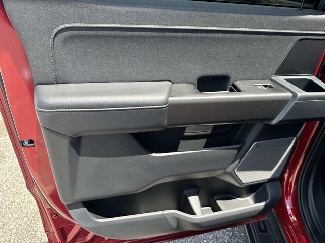Used 2025 Ford F150 Lariat w/ Equipment Group 501A Mid AWD/4WD image 18