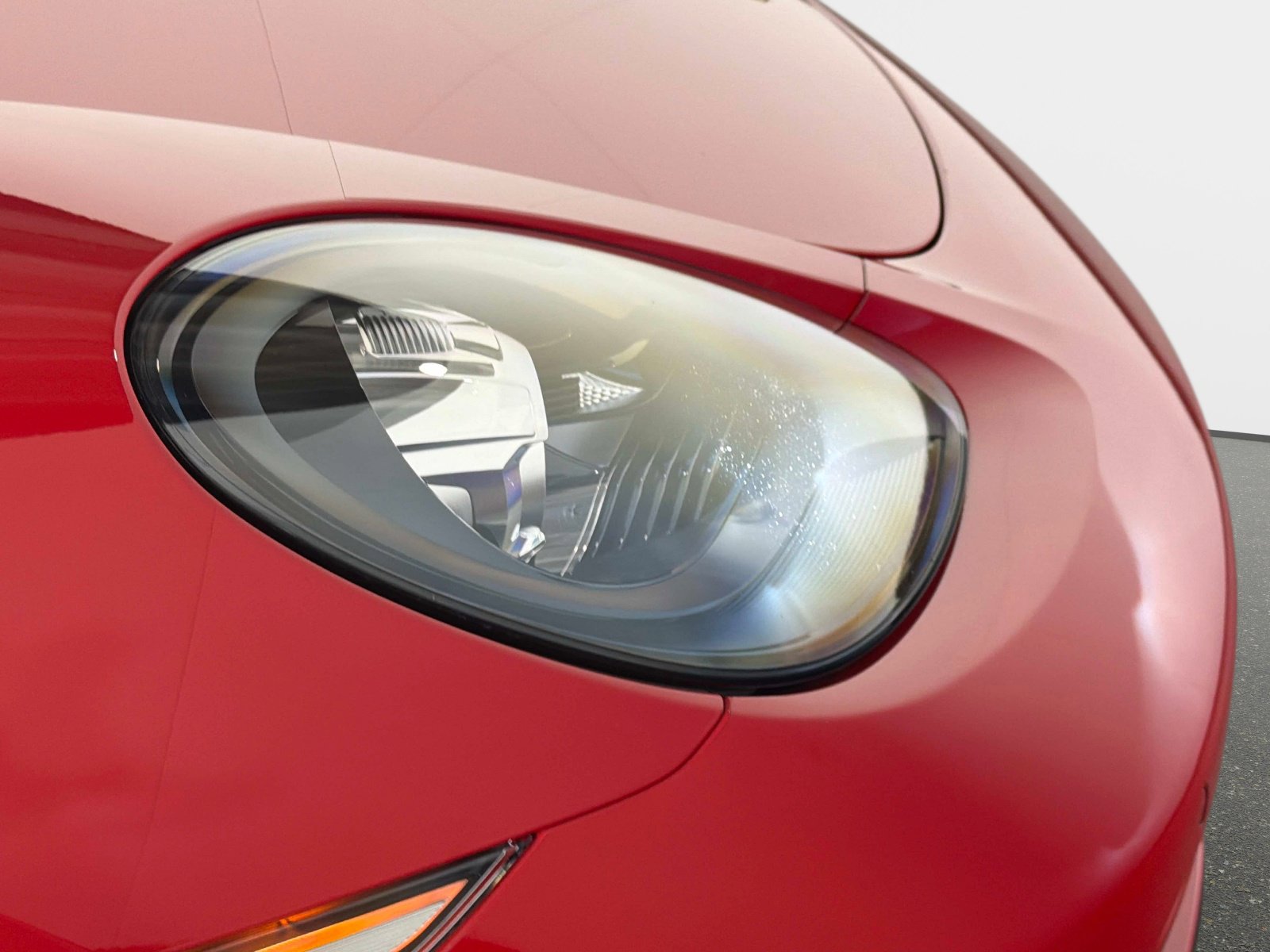 Used 2019 Porsche 718 Cayman GTS RWD image 9