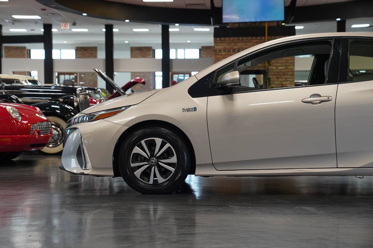 Used 2017 Toyota Prius Prime Premium w/ Carpet Mat Package FWD image 7