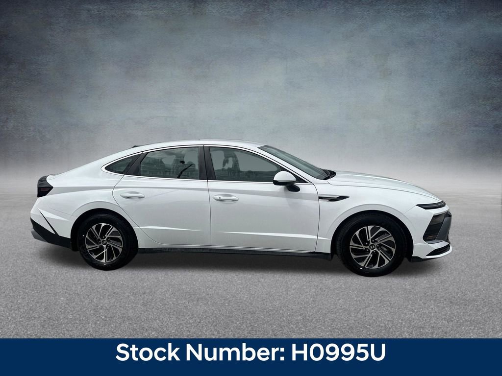 New 2026 Hyundai Sonata Blue FWD image 6