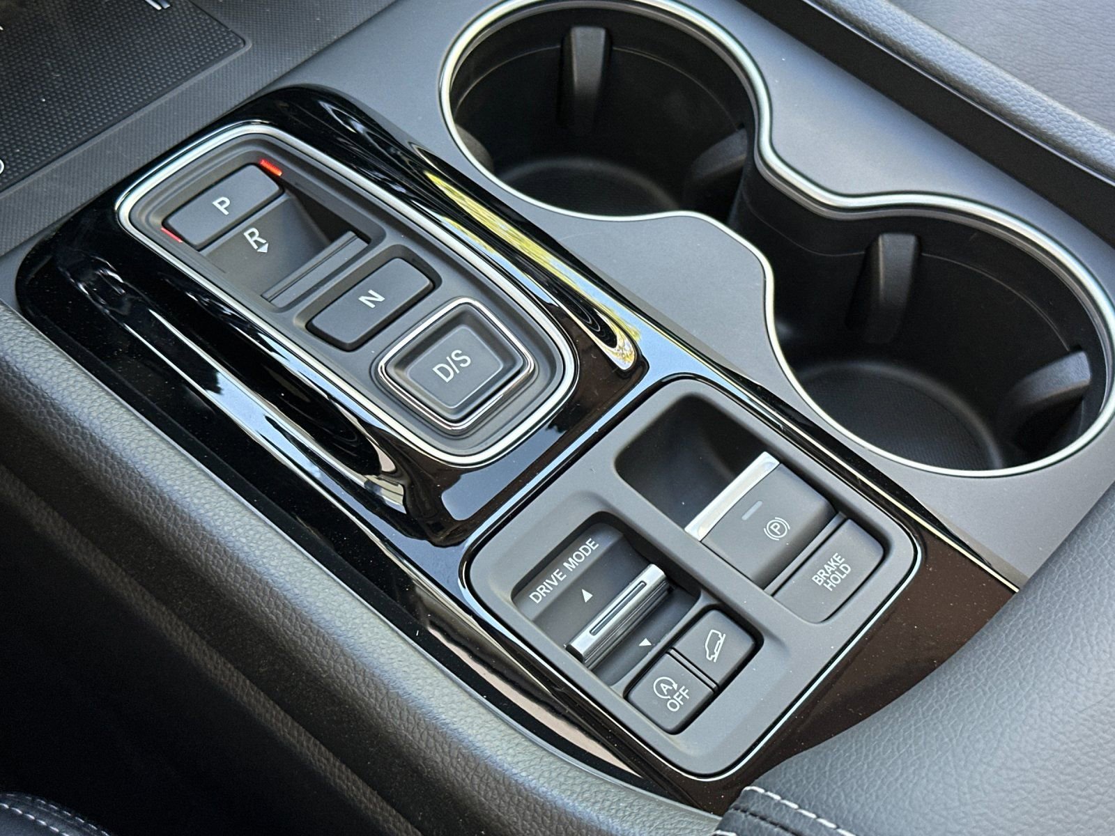 New 2025 Honda Pilot Touring image 26