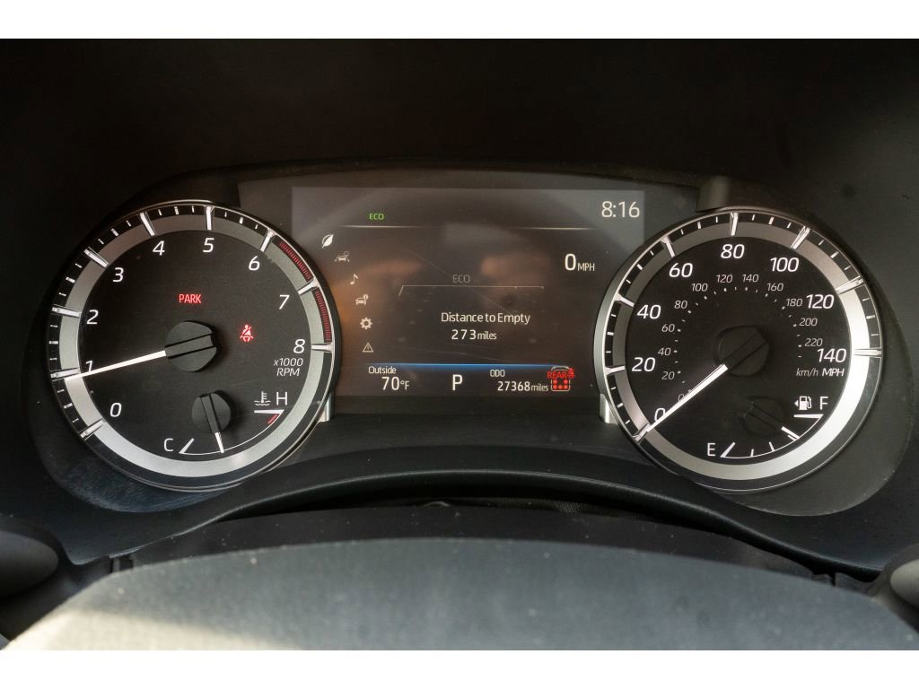 Used 2024 Toyota Highlander XLE FWD image 24