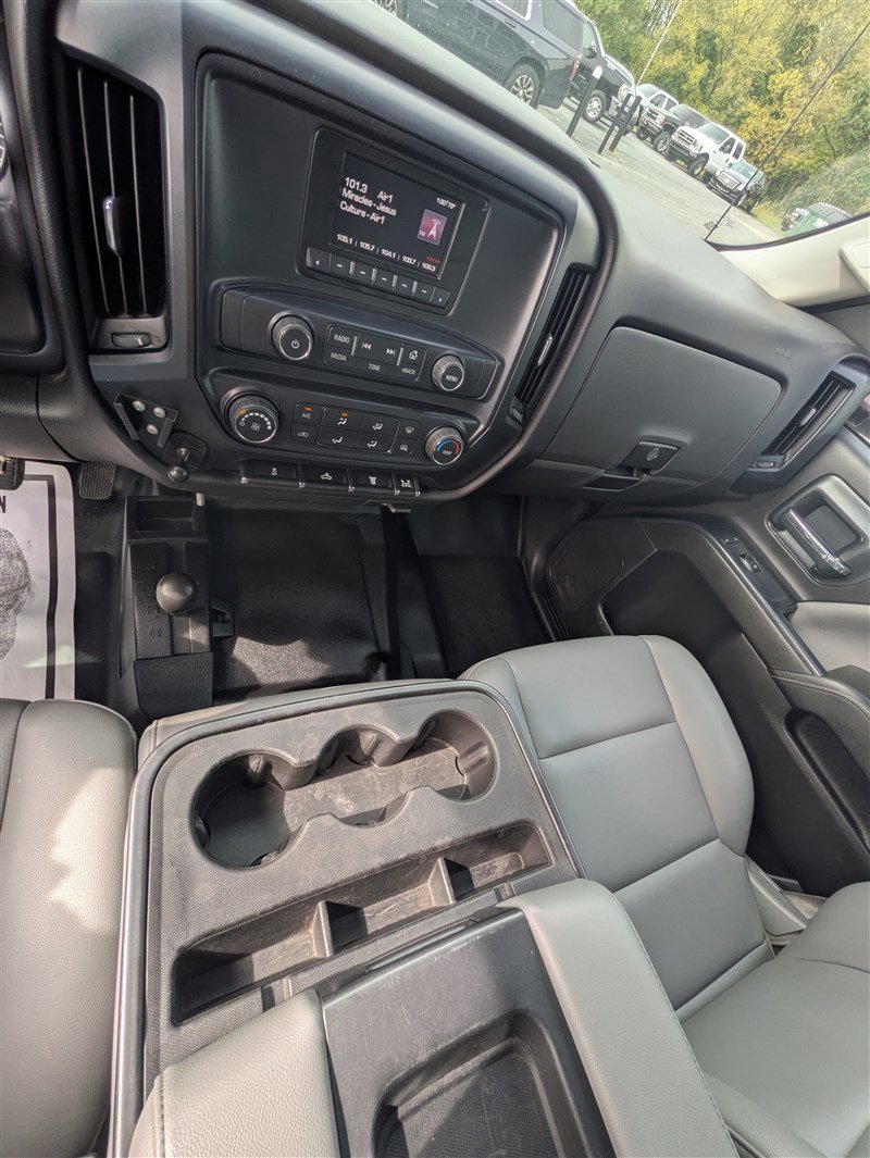 Used 2015 GMC Sierra 3500 4x4 Crew Cab w/ Snow Plow Prep Package image 19