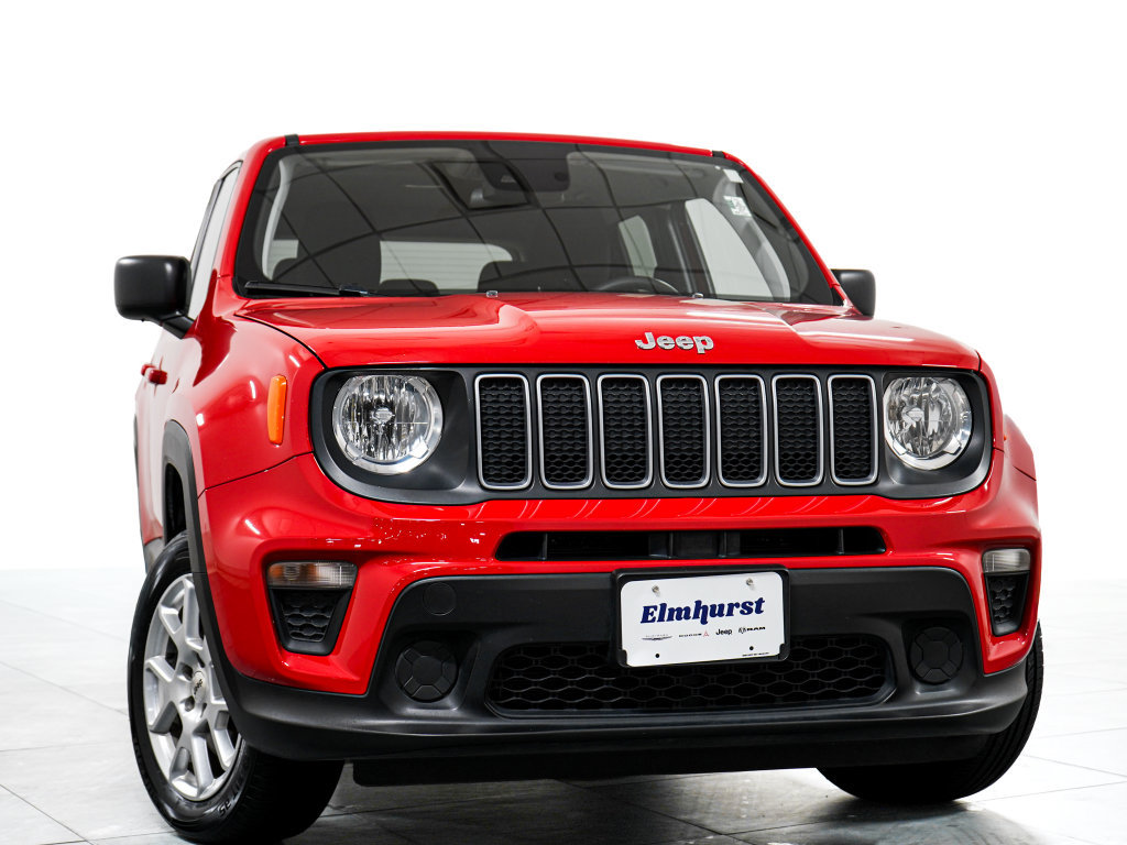 Certified 2023 Jeep Renegade Latitude AWD/4WD image 3