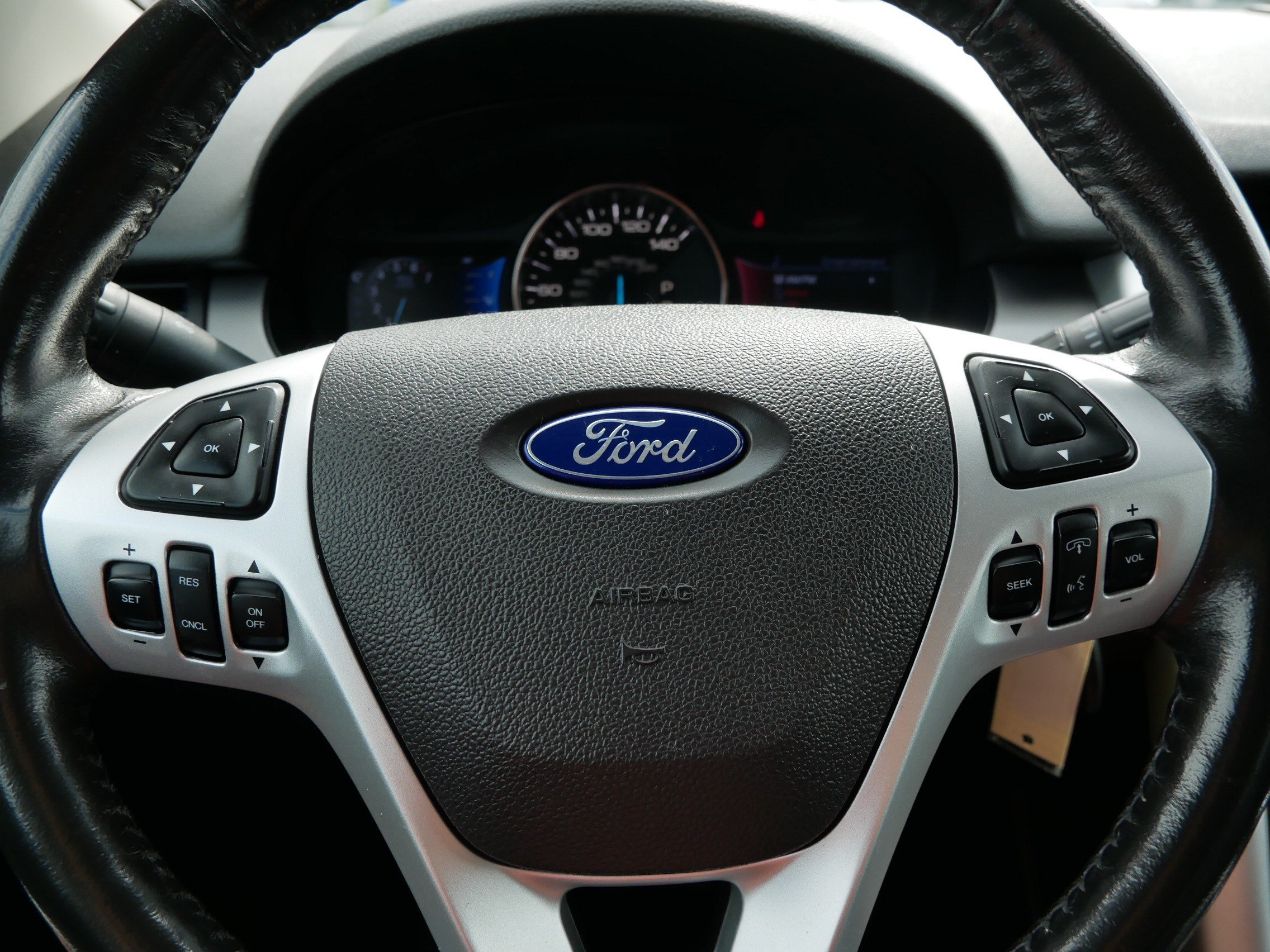 Used 2013 Ford Edge SEL FWD image 25