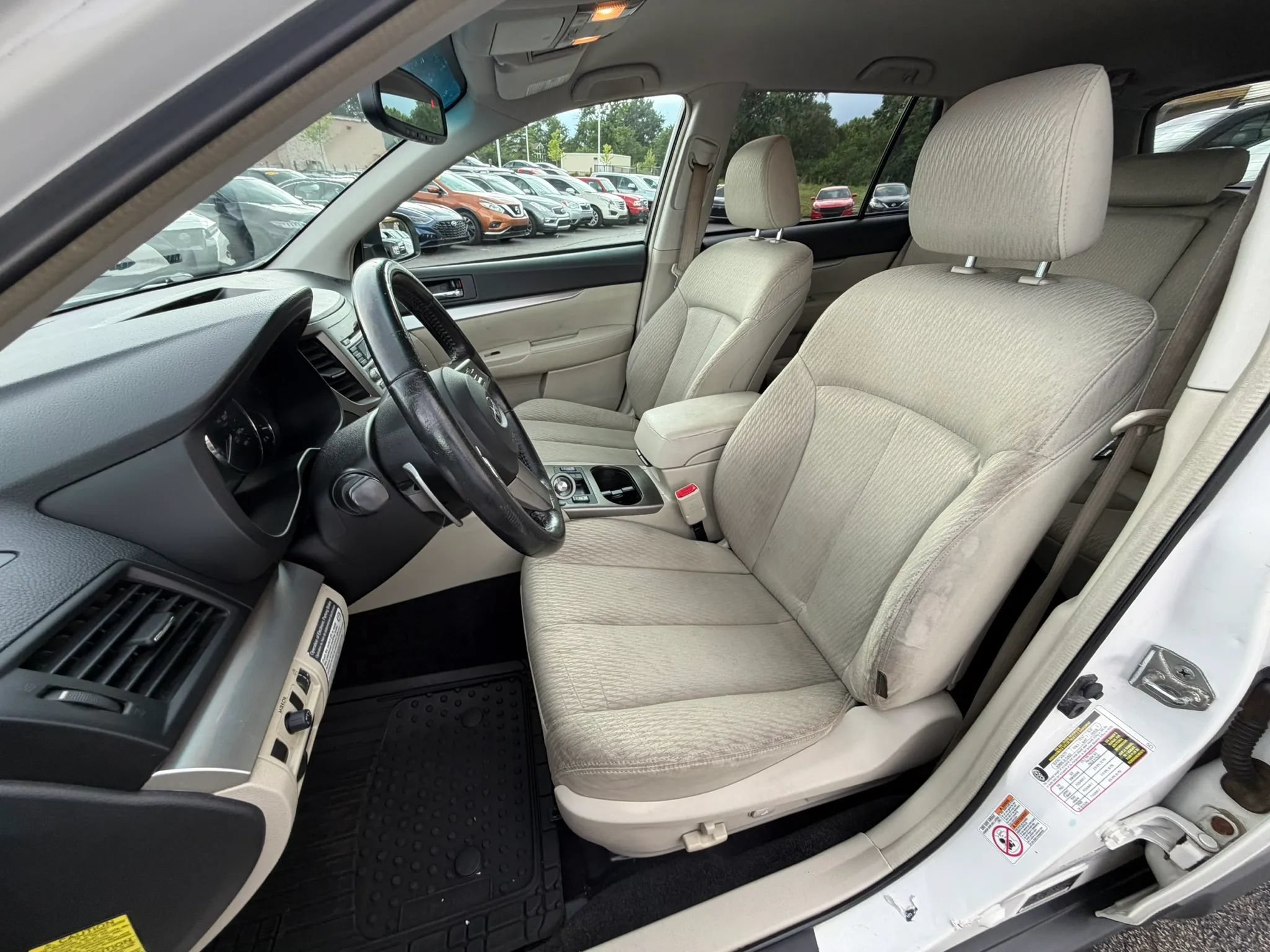Used 2011 Subaru Outback 2.5i Premium w/ All-Weather Pkg AWD/4WD image 14