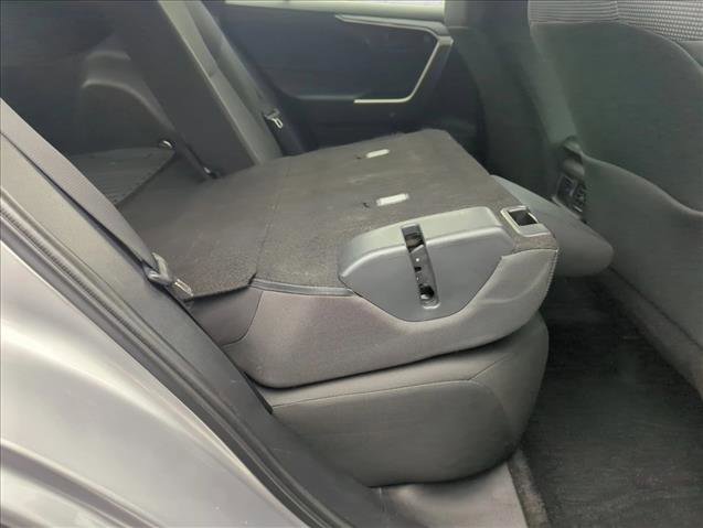 Used 2022 Toyota RAV4 LE image 20