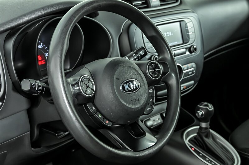 Used 2017 Kia Soul + FWD image 18