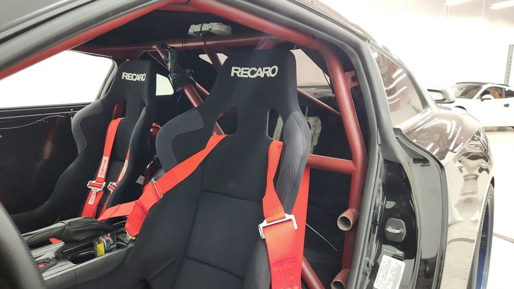 Used 2014 Nissan GT-R Black Edition AWD/4WD image 32