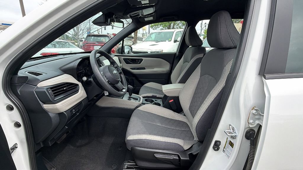 Used 2025 Subaru Forester image 32